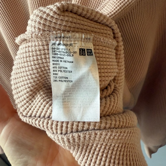 UNIQLO Waffle Long Sleeve T-Shirt - Picture 5 of 5
